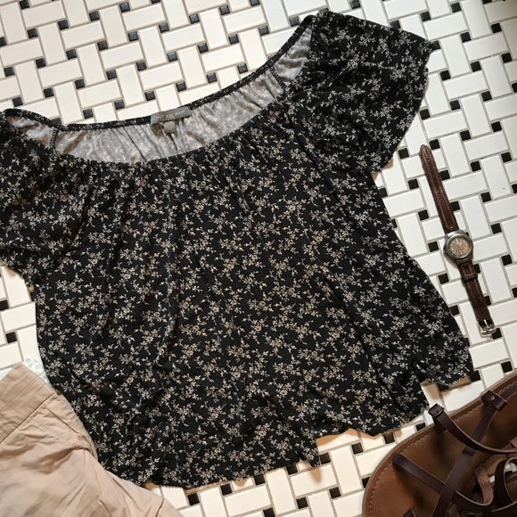 Floral off-the-shoulder top - Picture 4 of 6